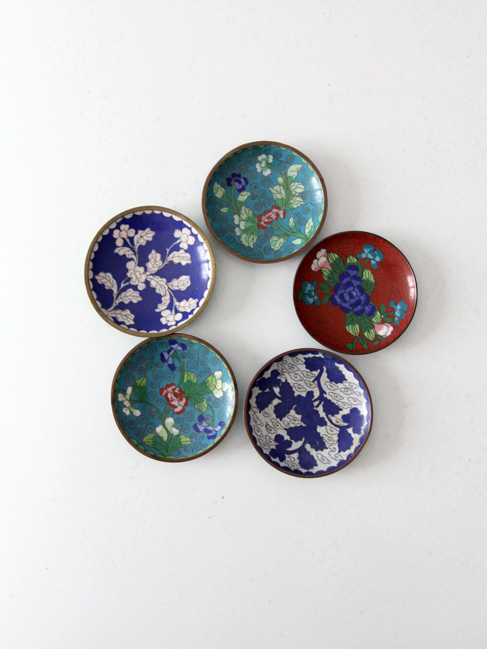 Collection d'assiettes en Émail Chinois Antiques, Plats Cloisonnés