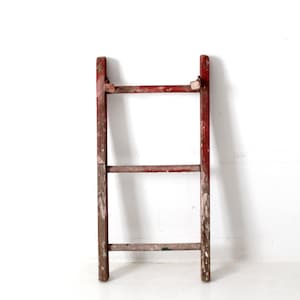 vintage 3 rung red picking ladder shelf