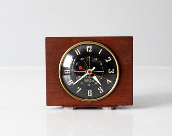 vintage 1950s Telechron GE electric clock