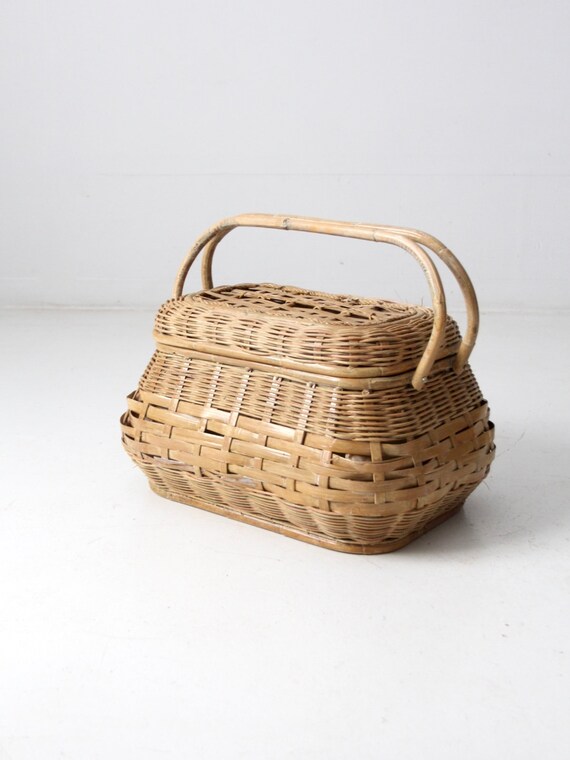 vintage wicker picnic basket