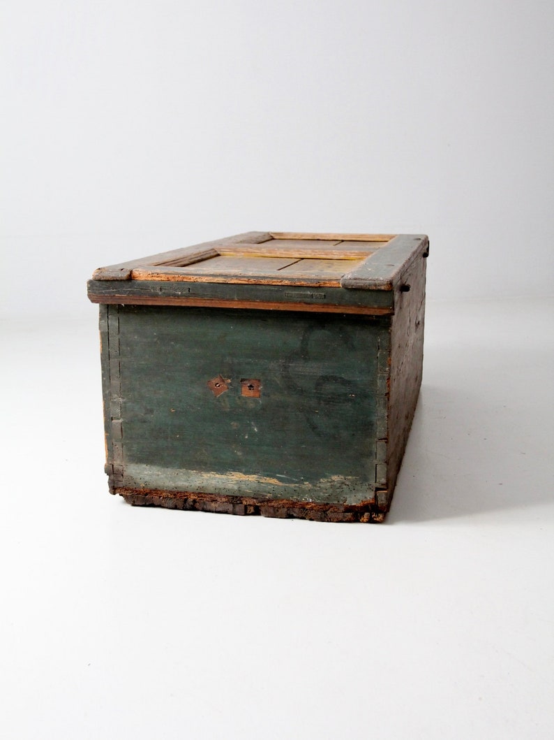 antique painted blanket chest, 19th century wooden trunk zdjęcie 6