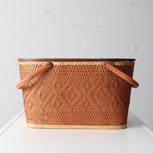 vintage picnic basket