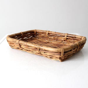 vassoio vintage in rattan intrecciato