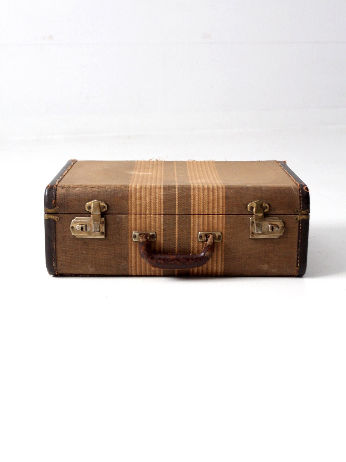 Valise ancienne des années 50-60 | Selency