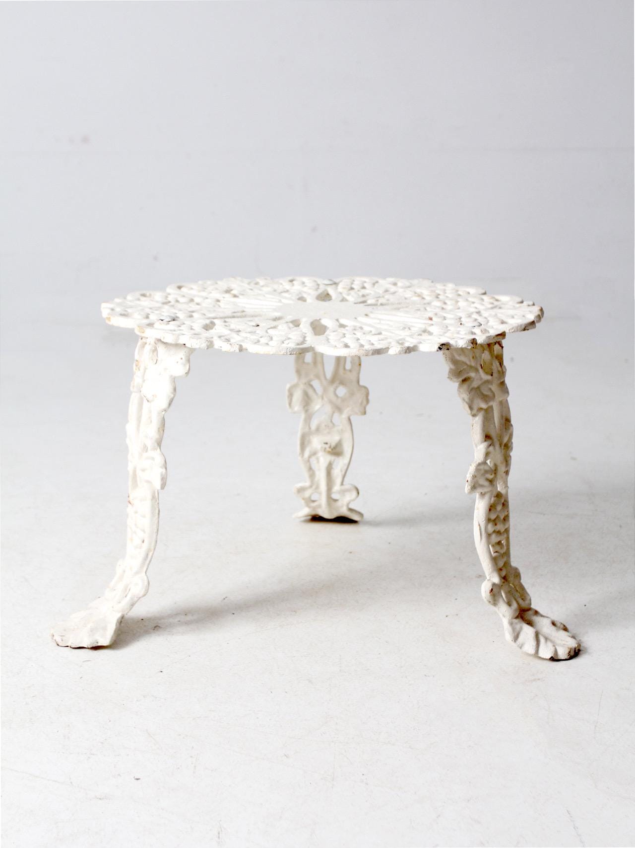 E*I様 週末価格！IRON TABLE!! DAMNGOOD!! Ver.新品 Antique White Cast Iron Garden Side Table - Etsy