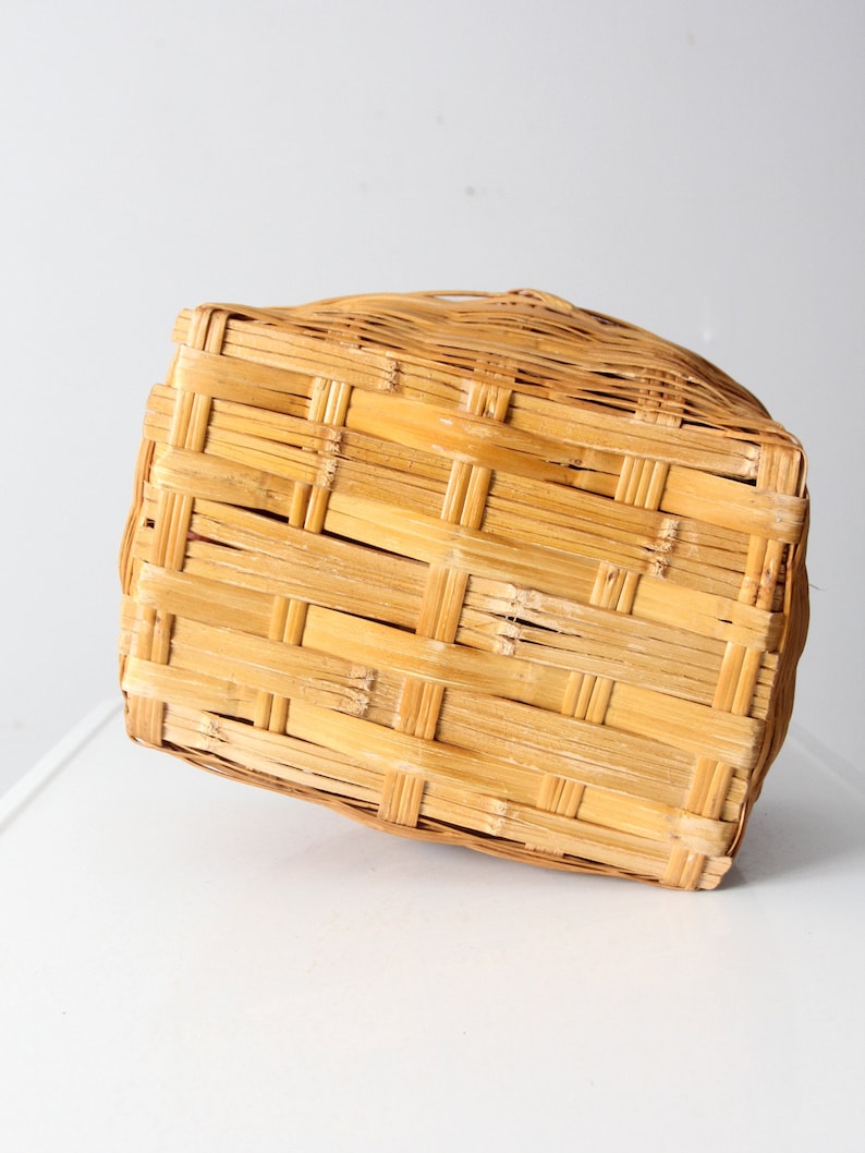 vintage woven picnic basket image 6