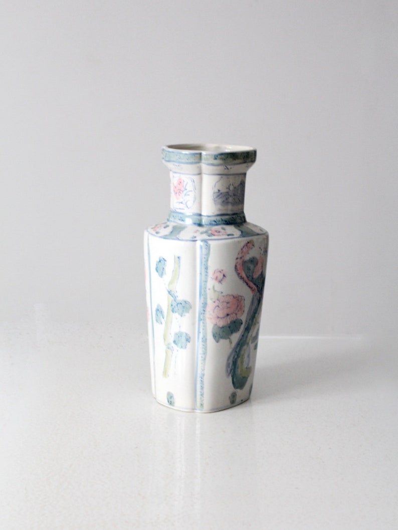 antique Chinese porcelain vase image 7