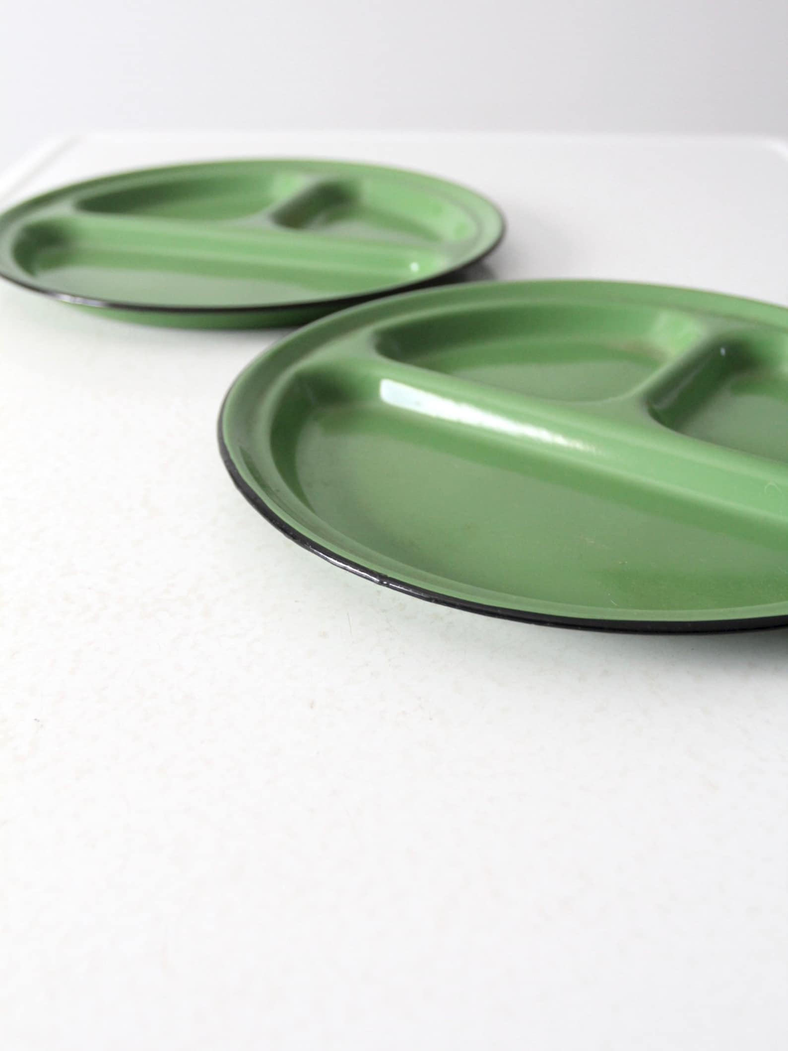 Midcentury Enamelware Divided Plates Set/2 Green Enamel Etsy