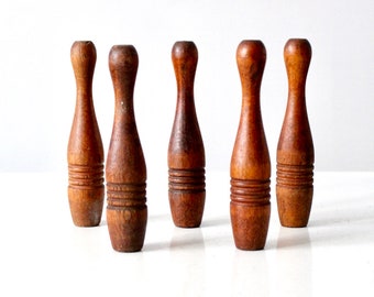 ヴィンテージ レッド 木製 ボーリング / スキットルズ ゲーム - ピン 9