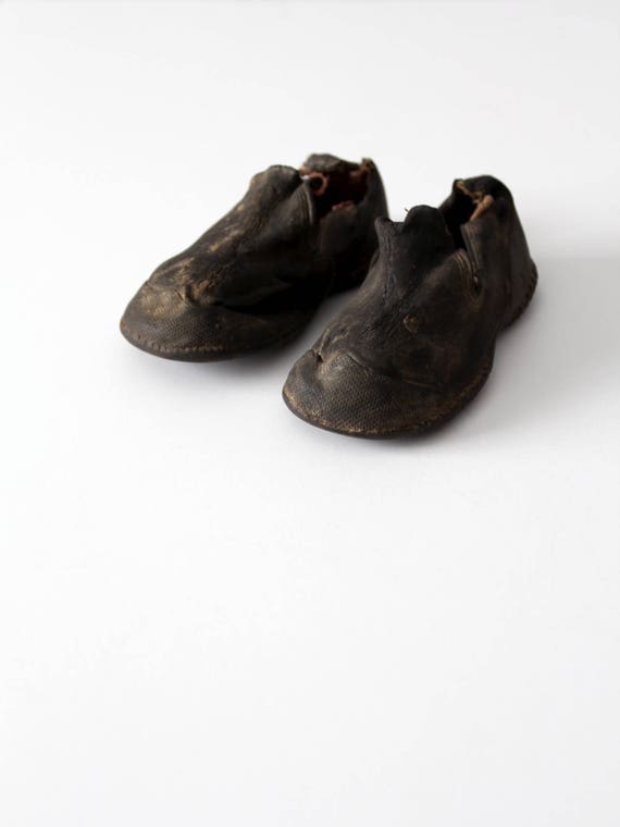 Zapatos de goma niños del siglo 19 zapatos para niños España