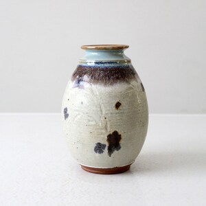 ヴィンテージの手作りスタジオ陶器の花瓶