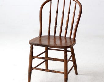 Nichols and Stone Thumb Back Early Colonial Chair ~ University of