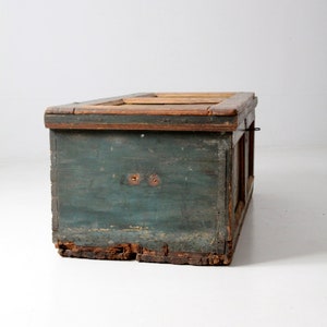 antique painted blanket chest, 19th century wooden trunk zdjęcie 3