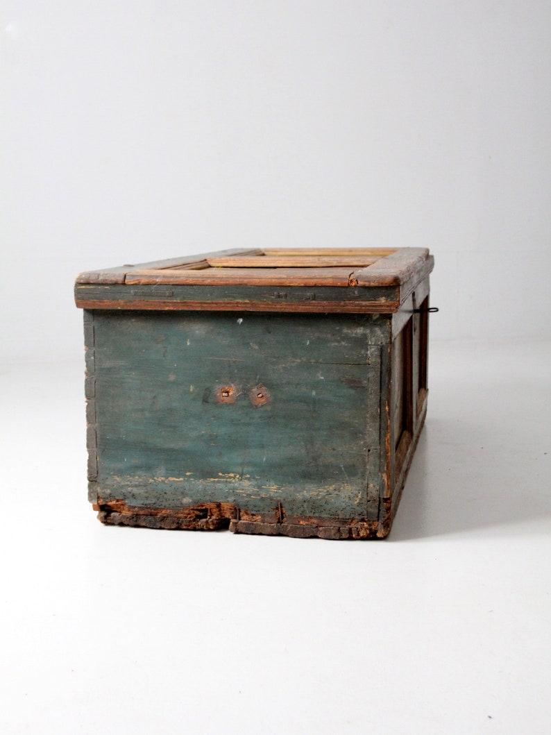 antique painted blanket chest, 19th century wooden trunk zdjęcie 3