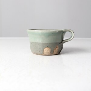 Vintage Studio Keramik Becher mit grüner Glasur
