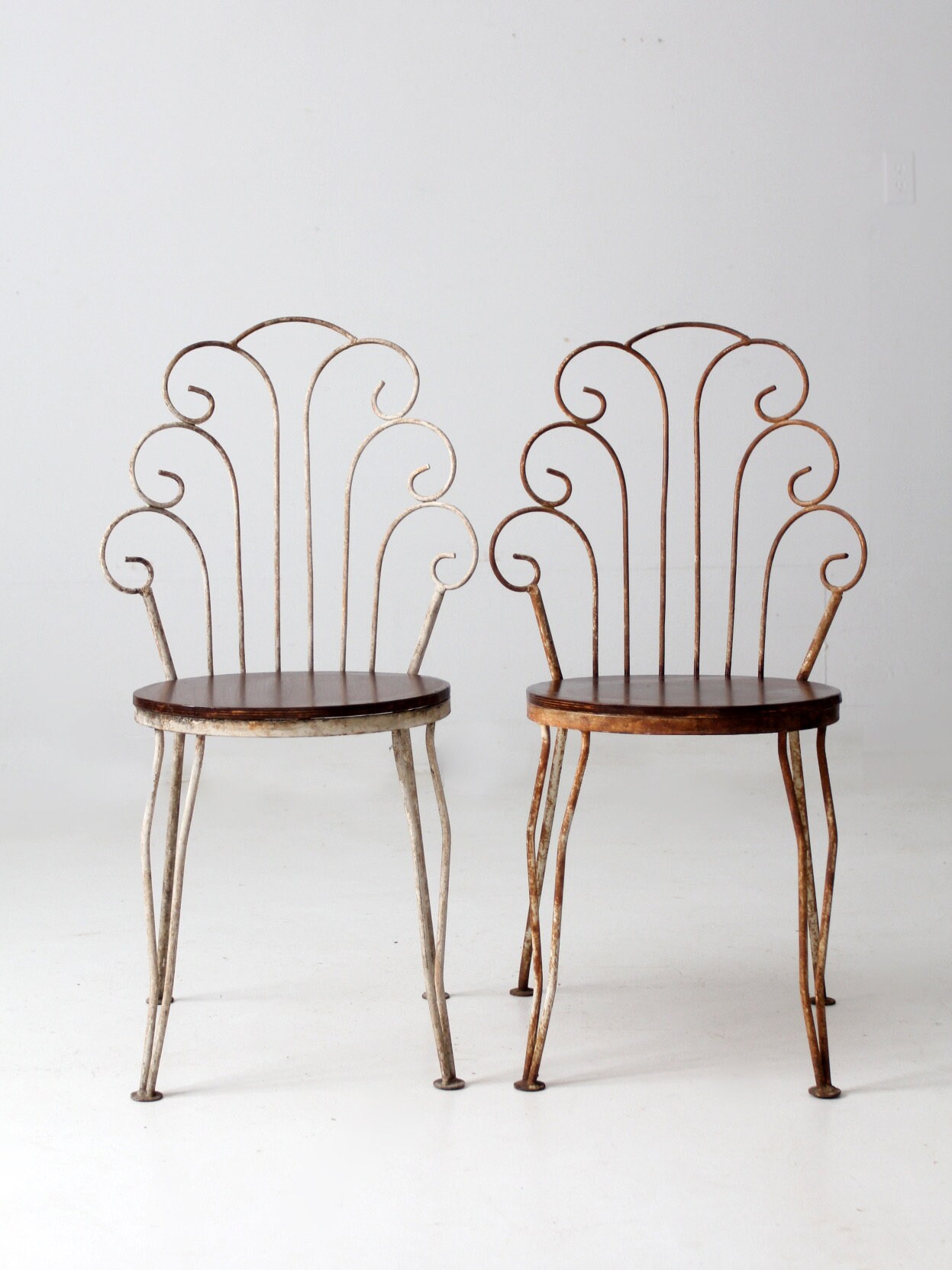 Vintage wrought iron patio chairs deals
