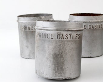 antique metal ice cream bucket, Prince Castles Ice Cream, nostalgia ice cream can