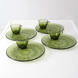 vintage 70s Indiana Glass Sunburst snack set
