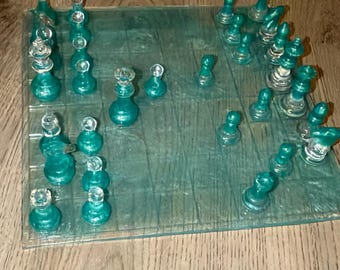 Tablero de ajedrez de resina hecho a mano