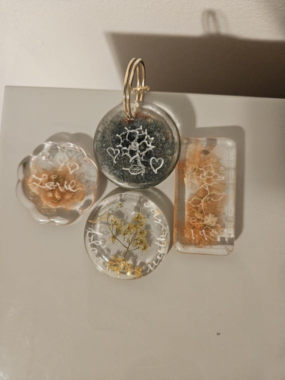 Custom Keychains Engraved Personalized Resin Keychain Handmade Hand Etched Real Flowers