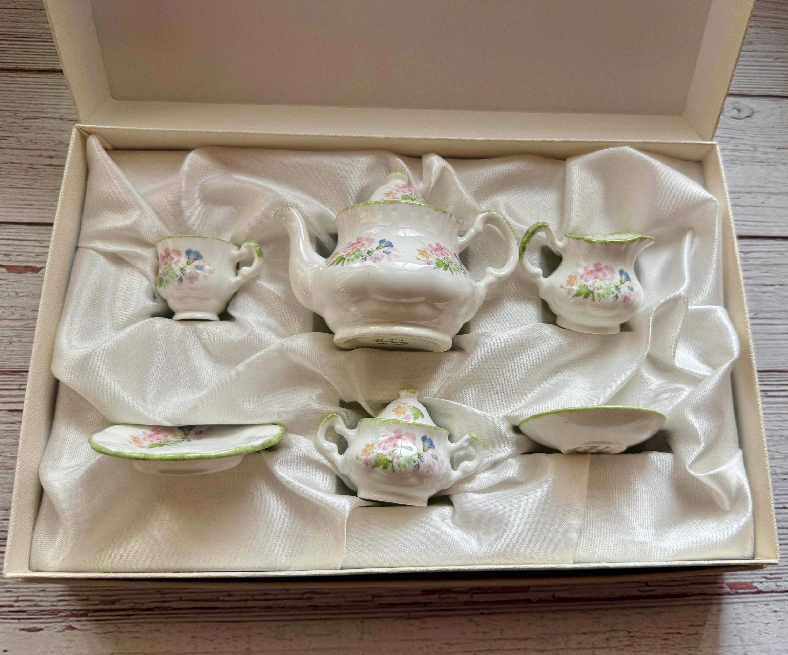 Vintage Harrods Knightsbridge by Objects D'art Children's 8-piece