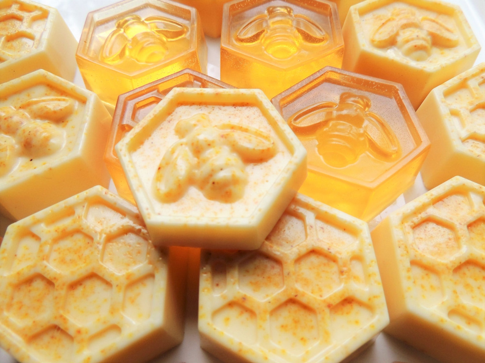 Восточные сладости тулумба. Сладости с медом. Конфеты. Медовые сладости. Тулумба турецкая сладость.