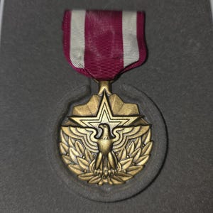 US Military Meritorious Service Medal Set - Full Size Medal, Ribbon Lapel Pin