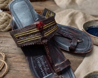 Kolhapuri Slipper, Dark Brown Leather with Decorative Beadwork and Gold Trim