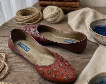 Handmade Leather Jutti Women, Embroidered Floral Ethnic Flats, Wedding Bridal Khussa