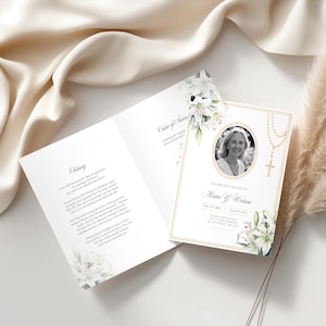 Peut inclure: Un programme funéraire plié orné de lys blancs, d'une illustration de chapelet doré et d'un portrait circulaire de Maria Y. Watson. Le texte inclut "Order of Service", "Obituary" et "Celebrating the life of Maria Y. Watson" avec des dates.