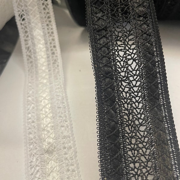 Bordure en dentelle de ruban de satin au crochet, blanc de 2,5 cm / noir de 2,5 cm (1 3/8 po.)