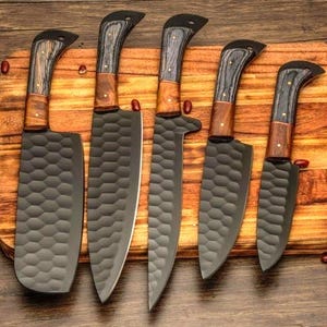 Hand Forged Carbon Steel Chef Knife Set | Black Coated Blades | 5 PCS Professional Cooking Knives | Kitchen Gift for Dad, Chef, or BBQ Lover