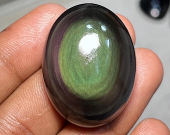 Regenbogen Obsidian Cabochon: Natürlicher Ovaler Edelstein zur Schmuckherstellung (35x27x15 mm)