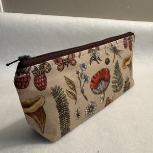 Mushrooms pencil case//Woodland Accessory holder//Cash holder//Cosmetics holder