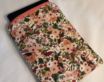 Rifle Paper Co. Kindle Paperwhite Sleeve - Floral Zippered Cover/Small Paperback book holder