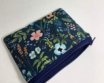 Floral coin pouch//Pink floral Small zipper coin pouch//Small accessory pouch// stocking stuffers//Gift ideas