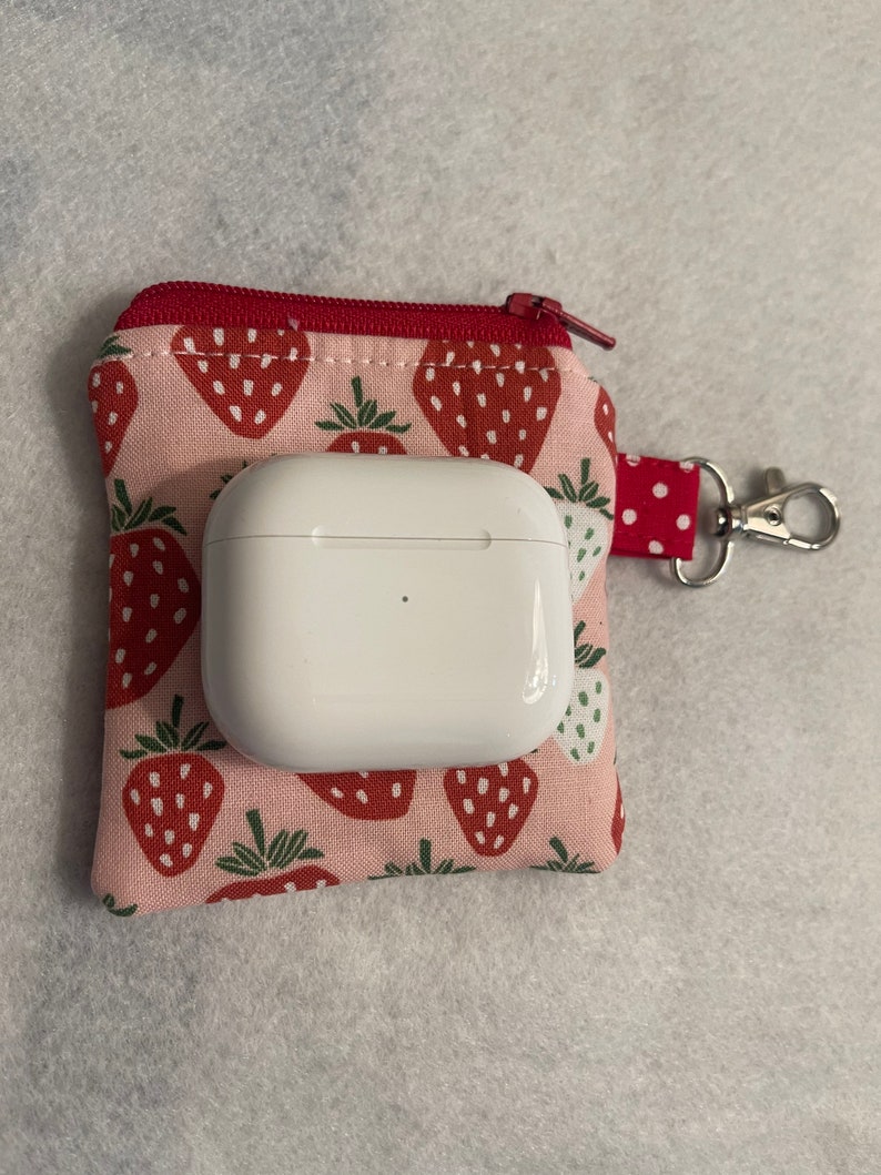 Strawberries print mini pouch//air pod pouch//Airpod holder//mini pouch//mini coin pouch//mini key ring pouch//Mini lip balm pouch image 4