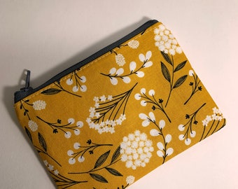 Mustard floral coin pouch//Yellow floral Small zipper coin pouch//Small accessory pouch// stocking stuffers//Gift ideas