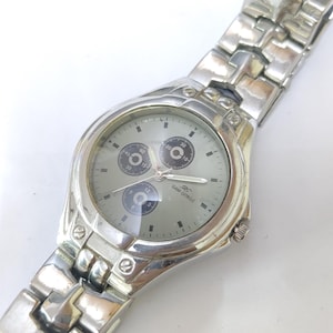 Chronograph Quartz Wrist Watch For Men Q43