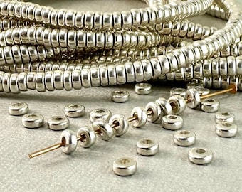 40 Silver plated Brass 4mm Metal Spacer Saucer Disk Heishi Disc Beads tiny silver flat shiny metal beads diy jewelry making stringing