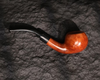 Briar Danish Apple Pipe with Full Bent Stem
