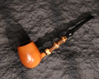 Briar Wood Freehand Egg Pipe with Long Bamboo Shank