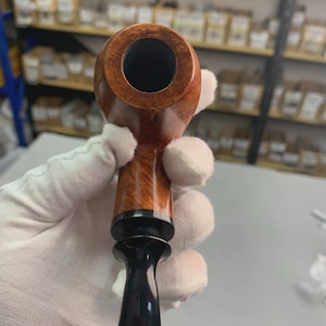 Italian Briar Tobacco Pipe: Handmade Smooth Finish, Large Chamber