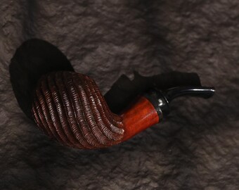 Sandblasted Briar Bent Dublin Pipe with Ribbed Bowl