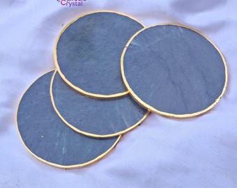 Grauer Achat-Untersetzer mit Goldrand: Elegante Tischdeko