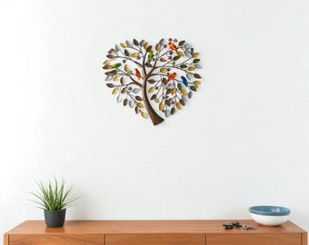 Bunter Herzbaum Metallwandkunst, herzförmiger Baum des Lebens Wandbehang, lebendige Eisenwanddekoration, moderne Innendekoration, einzigartiges Geschenk