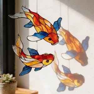 Exquisite Hand Window Suncatcher｜Japanese Window Hanging Art｜Stained Glass Koi Carp Suncatcher｜Unique Aquatic Home Decor Gift for FishLovers