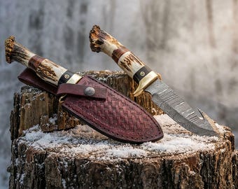 Damascus Gut Hook Skinner Knife: Antler Crown Handle, Leather Sheath
