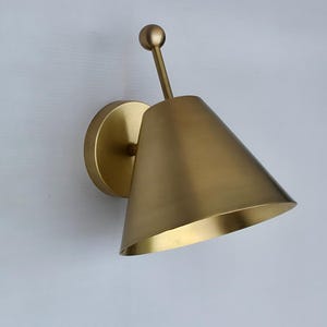 Handcrafted Mid-Century Brass Wall Sconce – Vintage Style Single Light Shade | Adjustable Pivot Design, Handmade Brass Wall Lamp