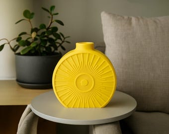 Sunburst Modern Vase – 3D‑Printed Eco‑Friendly PLA in Yellow | Textured Decorative Vase